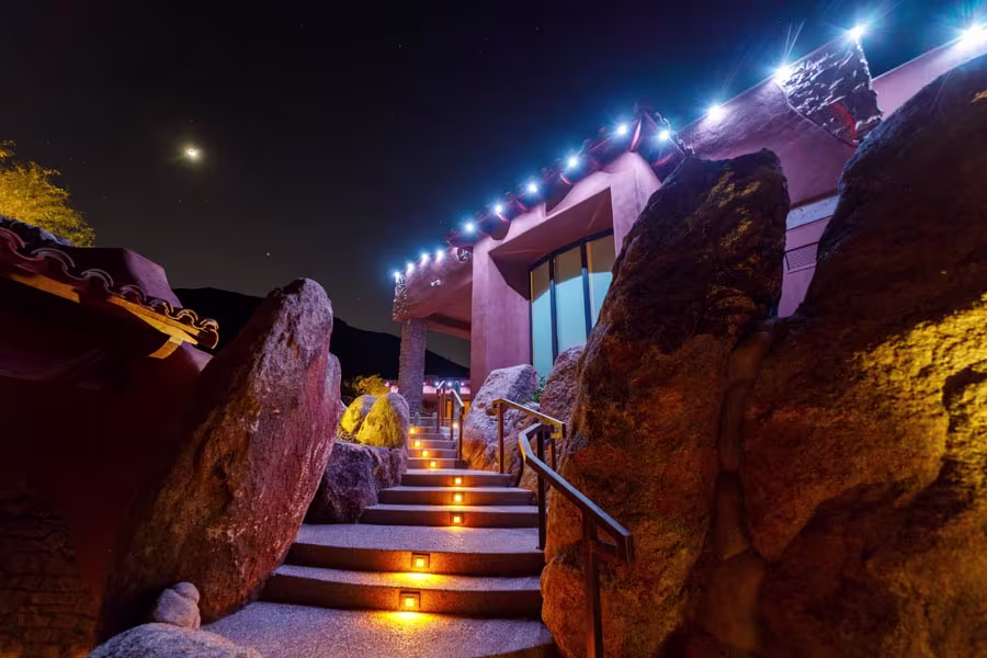 Permanent lighting installation